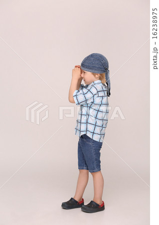 Little boy Little boy 16238975