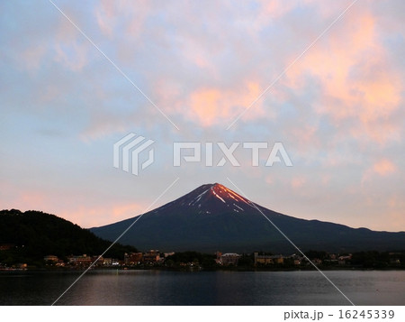 焼ける富士山 16245339