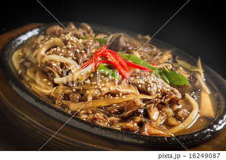 韓国風すき焼き　プルコギ Korean sukiyaki Bulgogi 16249087