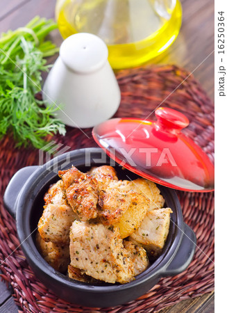 fried meat 16250364
