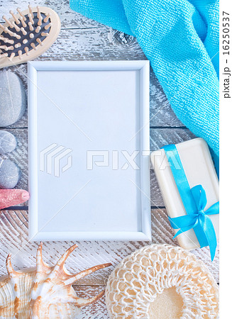 hygiene objects 16250537