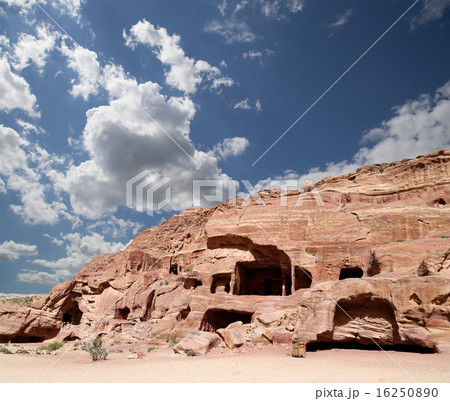 Petra, Jordan, Middle East Petra, Jordan, Middle East 16250890