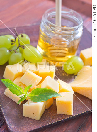 cheese cheese 16251094