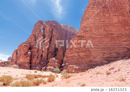 Mountains of Wadi Rum Desert in southern Jordan Mountains of Wadi Rum Desert in southern Jordan 16251323