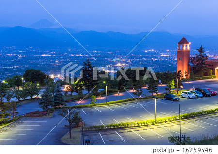 山梨県 新日本三大夜景 笛吹川フルーツ公園から望む夜景 の写真素材