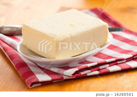 fresh butter 16260501
