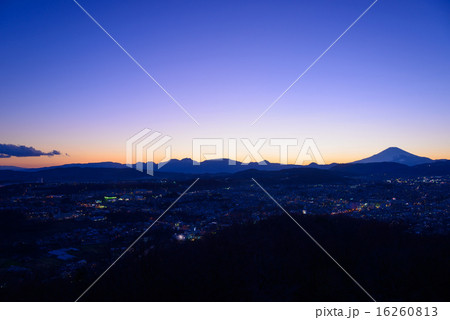 富士山と秦野の夜景 16260813