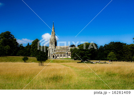 草原の中の教会　セント・メアリー教会 16261409