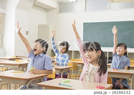 小学校の授業 16266232