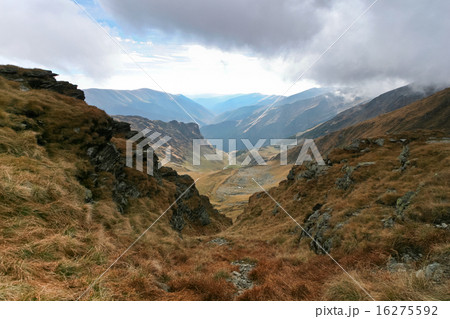mountain valley 16275592