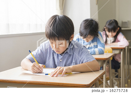 小学校の授業 16275728