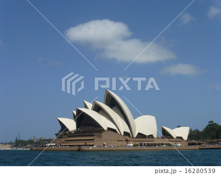 オーストラリア　シドニー　オペラハウス 16280539