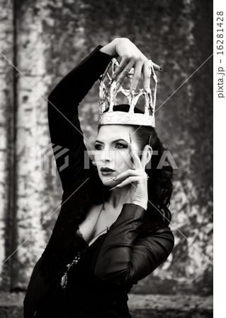 dark queen dark queen 16281428