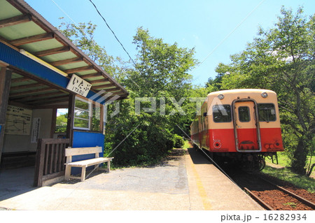 小湊鉄道と飯給駅 16282934