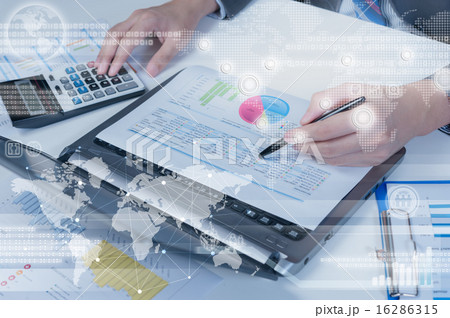 Businessman working with technology layer effect 16286315