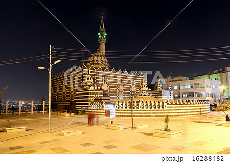 Abu Darweesh Mosque Amman (at night), Jordan. 16288482