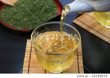 冷たいお茶 冷たいお茶 16289639