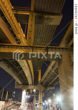 夜の小菅ジャンクション 16290697