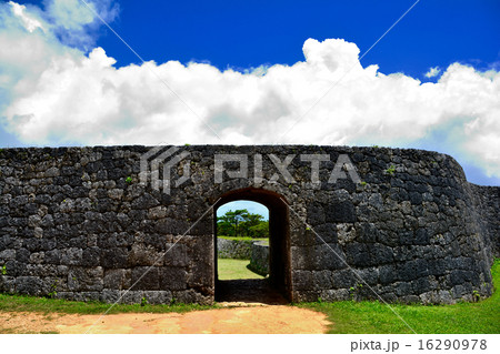 座喜味城跡 16290978