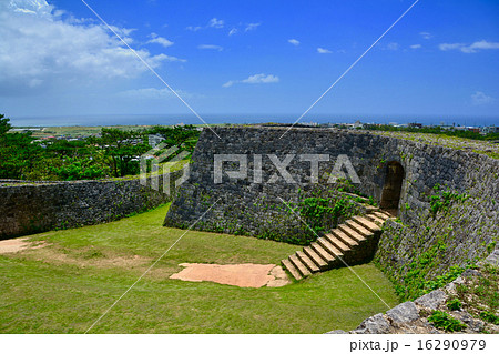 座喜味城跡 16290979