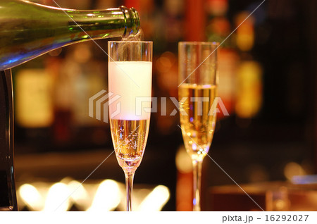 シャンパン 16292027