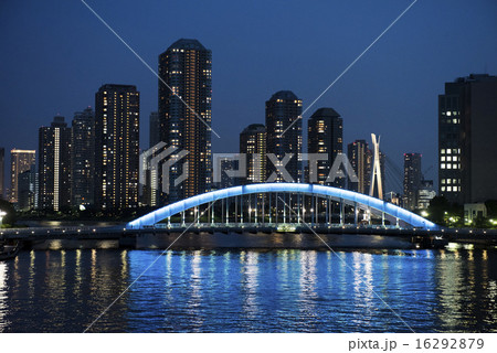 隅田川 永代橋夜景の写真素材