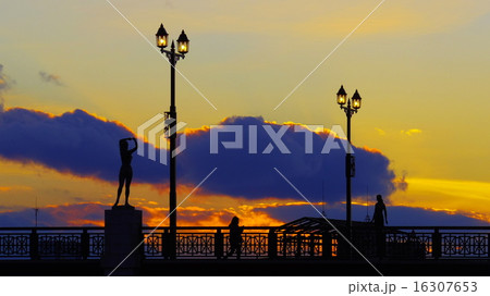 天空散歩 16307653