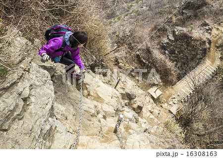 丹沢表尾根　鎖場 16308163