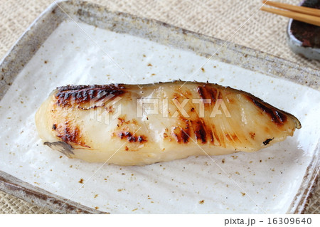 粕漬け銀だらの焼き魚 16309640