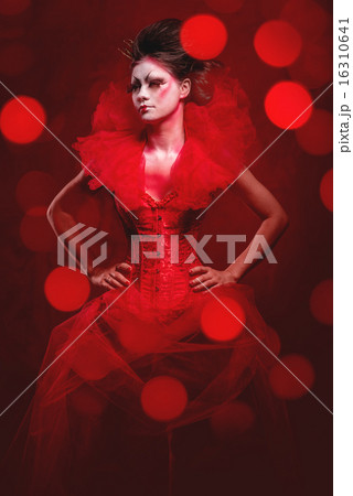 Red Queen 16310641