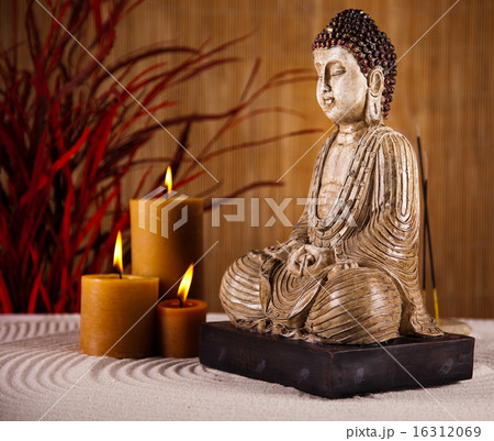 Zen of a buddha, vivid colors, natural tone 16312069