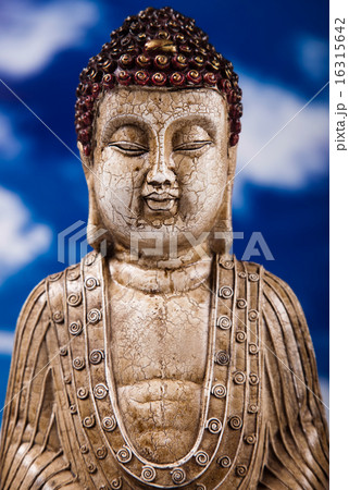 Buddha statue in a meditation 16315642