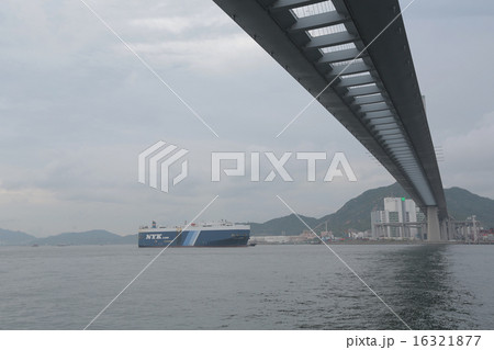 Stonecutters Bridge and the Tsing sha highway Stonecutters Bridge and the Tsing sha highway 16321877