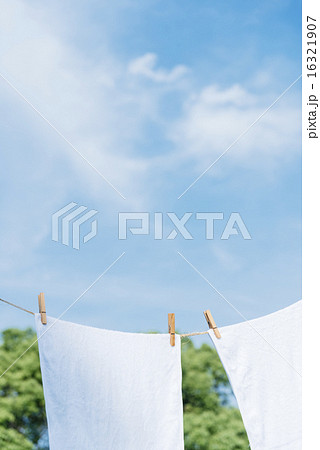 青空と洗濯物　タオル 16321907