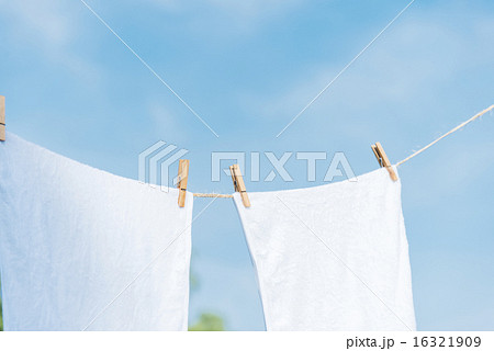 青空と洗濯物　タオル 16321909