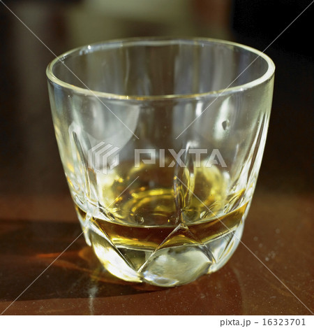 glass of Havana Club (7 years old), Havana, Cuba glass of Havana Club (7 years old), Havana, Cuba 16323701