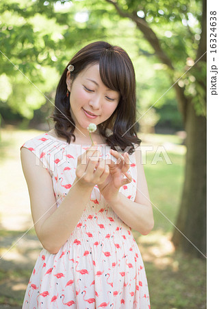 女性　ポートレート 16324638