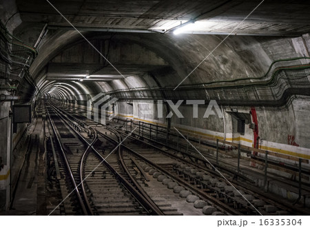 Underground Tunnel 16335304