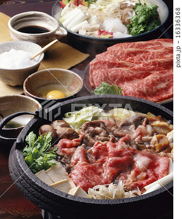 豪華なすき焼き 16336368