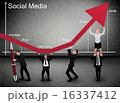 Business team push Social Media arrow up 16337412