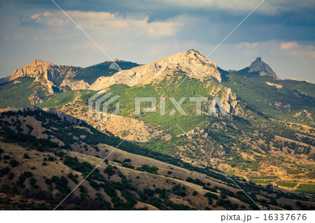 beautiful mountain landscape 16337676