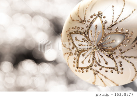 golden Christmas toy 16338577