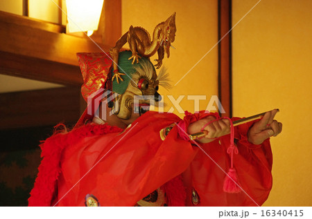 雅楽「陵王」の舞 16340415