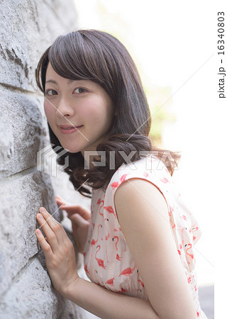 女性 ポートレート 女性 ポートレート 16340803