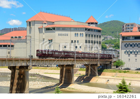 宝塚市の街並み 16342261