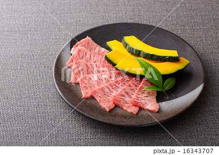 焼肉 16343707