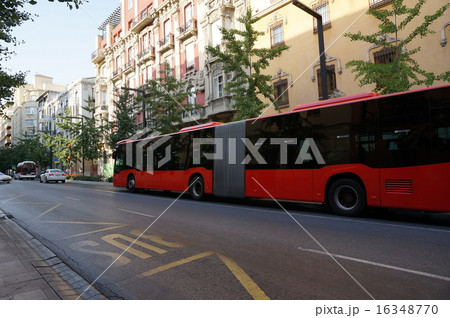 スペイン・グラナダのバス 16348770
