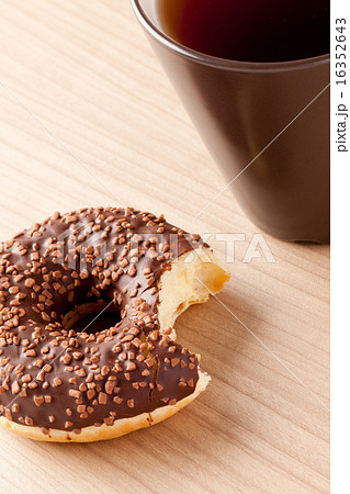 the sweet donut the sweet donut 16352643