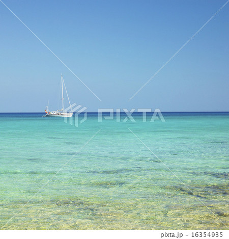 yacht, Caribbean Sea, Maria la Gorda, Cuba yacht, Caribbean Sea, Maria la Gorda, Cuba 16354935