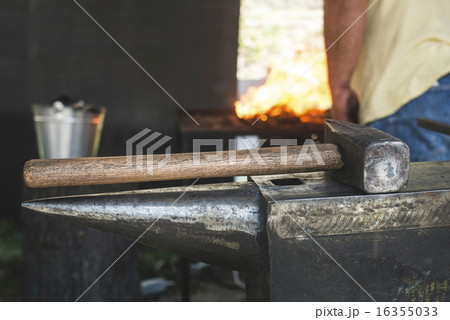 Vise and anvil in a forge shop 16355033